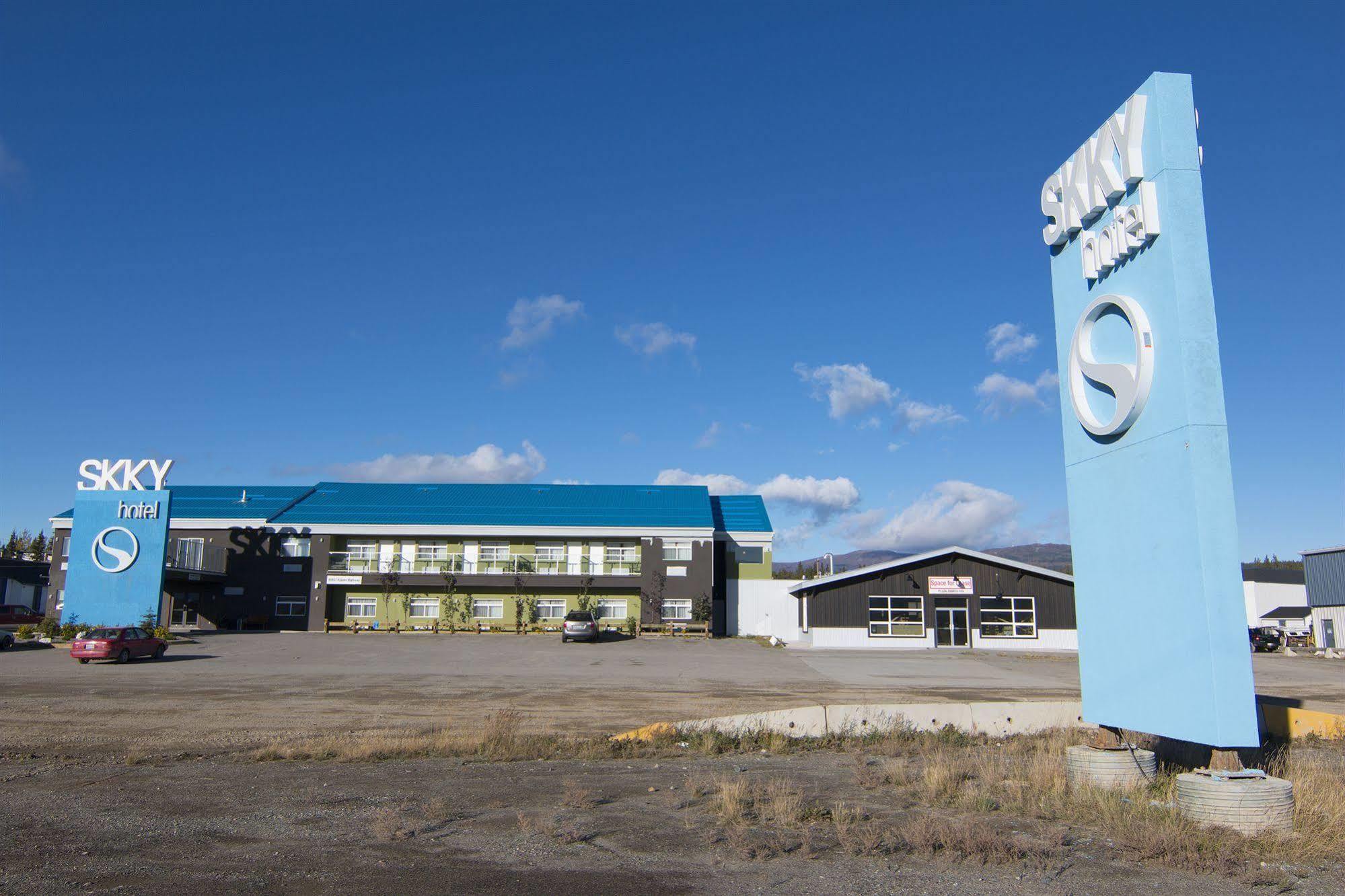 Skky Hotel Whitehorse Exterior foto